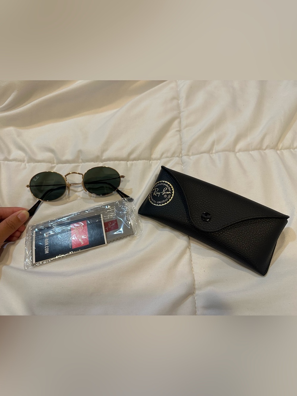 Oval Ray-Bans Sunglasses